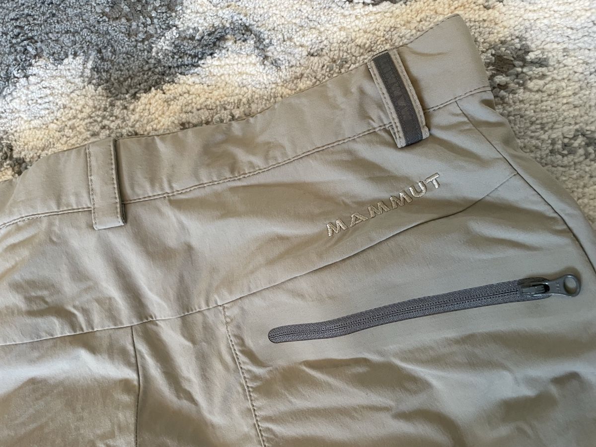 Mammut Pantaloni: Mammut kurze Hose – Usato da St.Gallen venduto da bubo2008 3