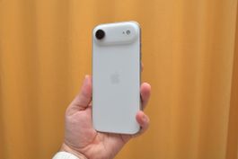 iPhone Air 256gb white