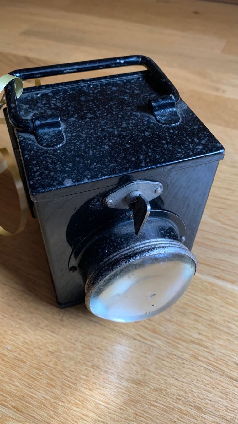 Lampade: Handlampe – Difettoso da Frutigen venduto da Gehrihorn