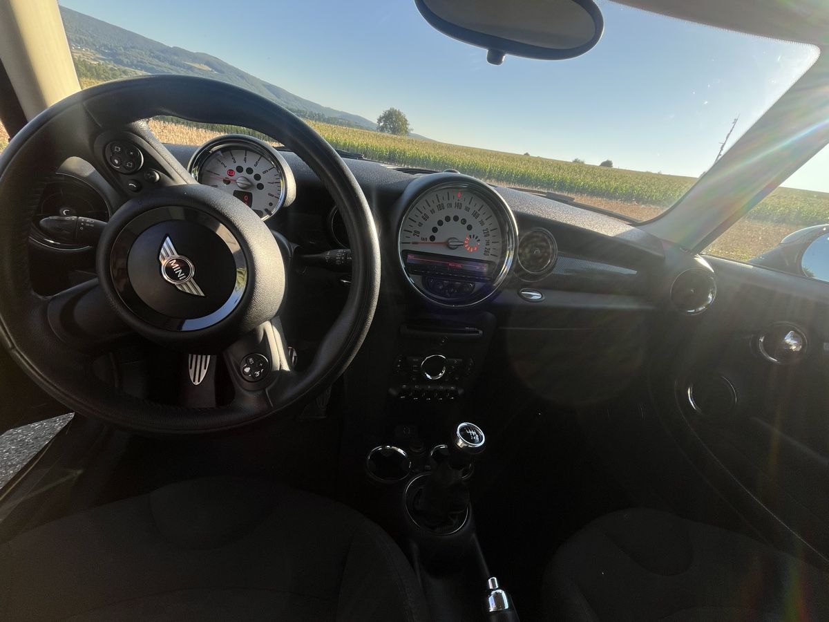 Mini Automobili: Mini Cooper S mit Dachträger & Dachbox – Usato da Rodersdorf venduto da julxsch 8