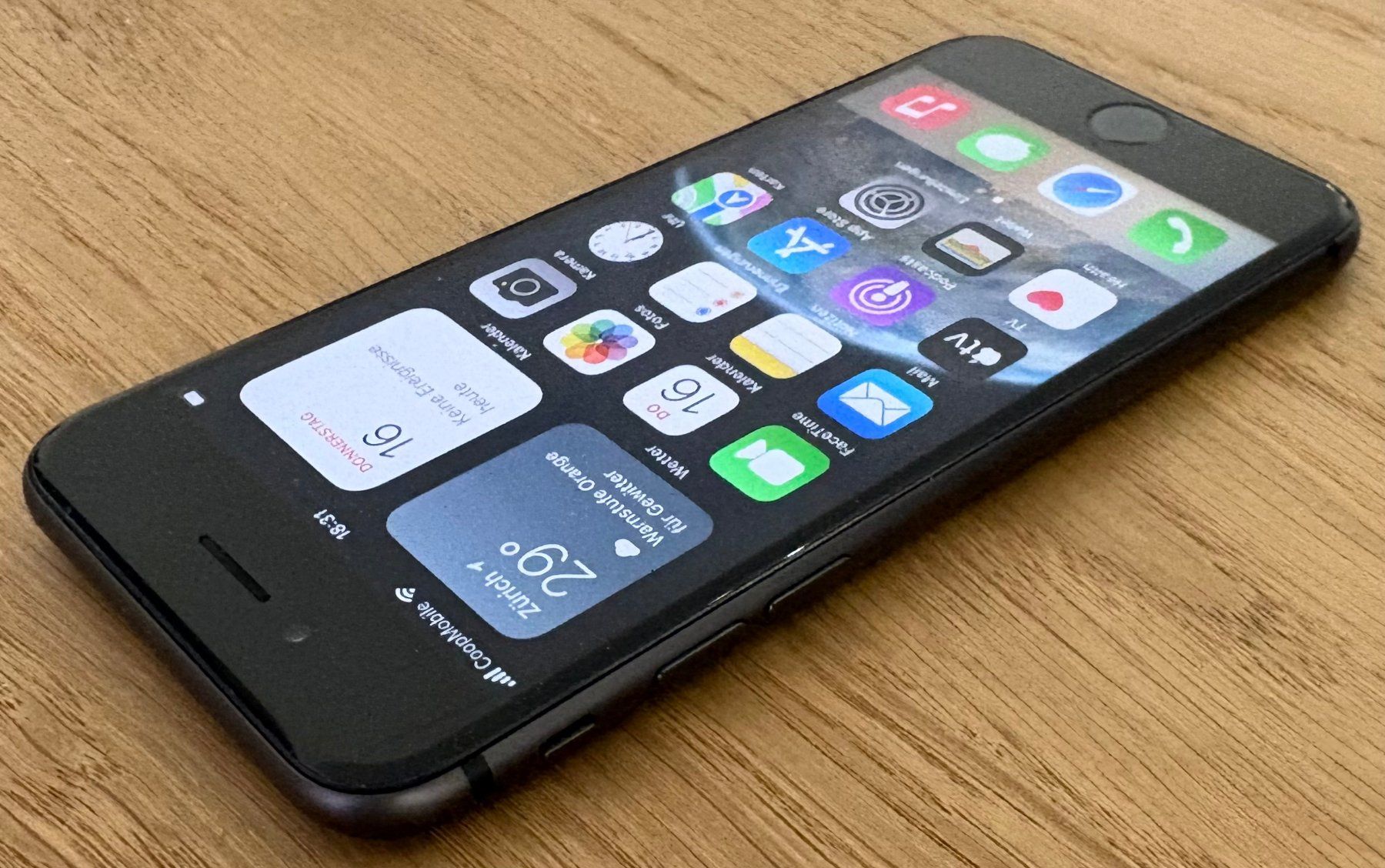 Apple Telefoni cellulari / Smartphones: Apple iPhone 8 | 64 GB | Space Grau [ tadellos – Nuovo (secondo la descrizione) da Zürich venduto da Gaikokujin 5