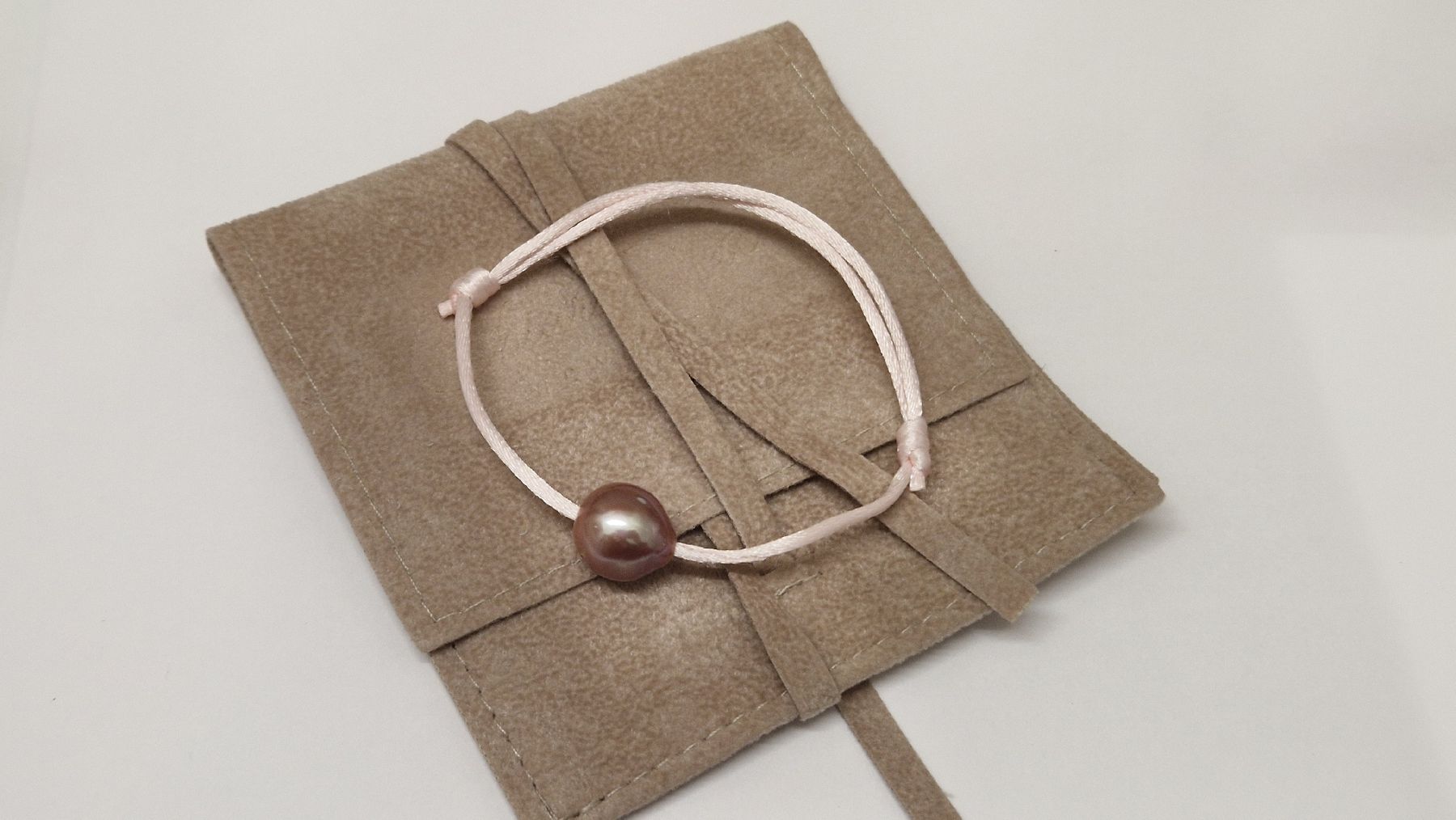 Bracciali & Braccialetti: bracelet sur cordon perle – Nuovo e nell'imballaggio originale da Collombey venduto da Preloveditems