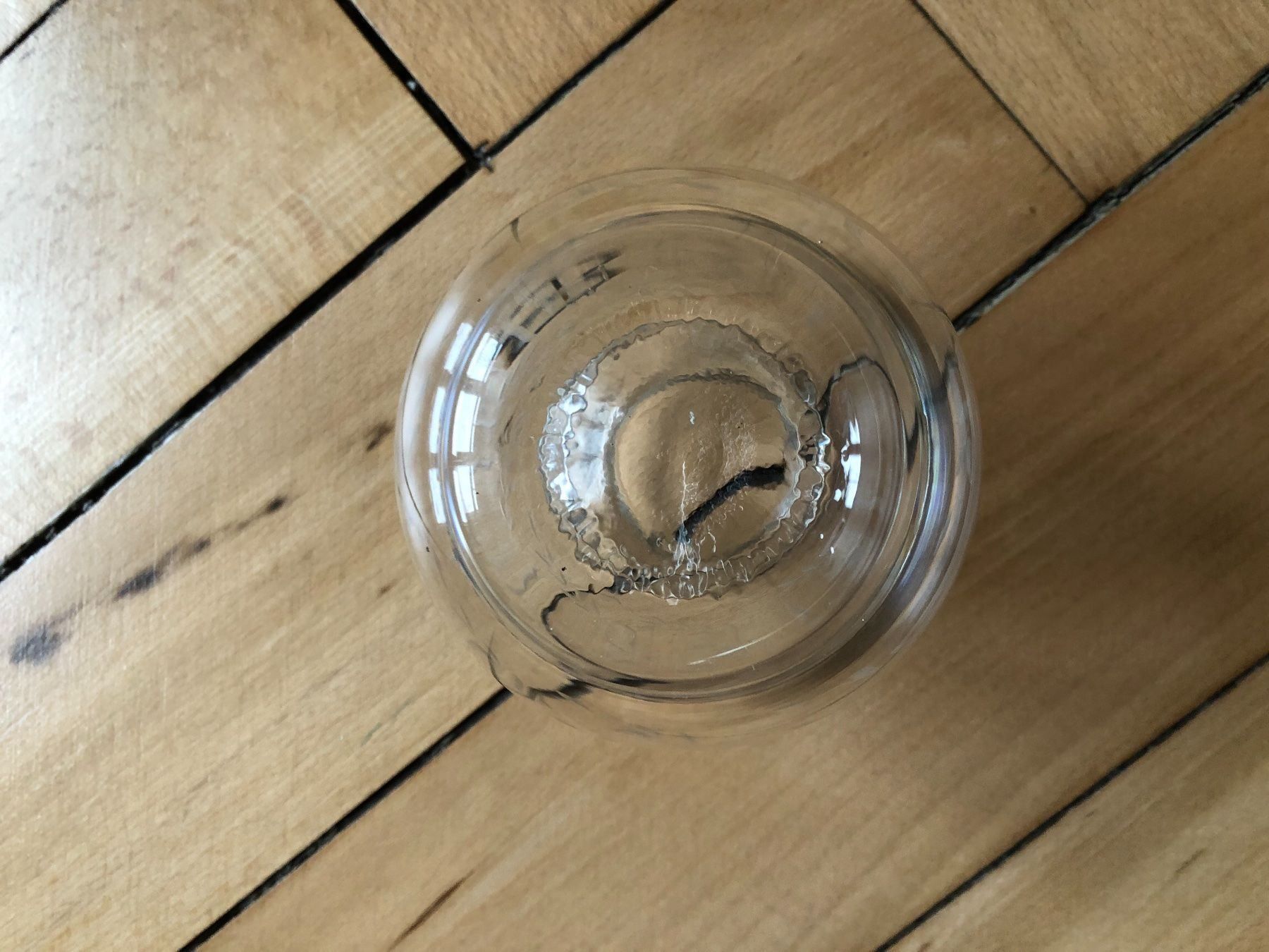 Vasi & Recipienti: Glasvase mit floralem Schliff – Usato da Zürich venduto da MakasoZH 2