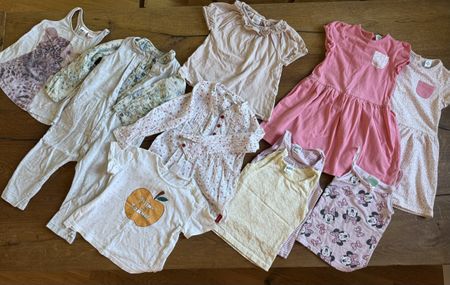 Mädchen Kleiderpaket Gr. 98 – 11 Teile, Kleider, Tops & Jump