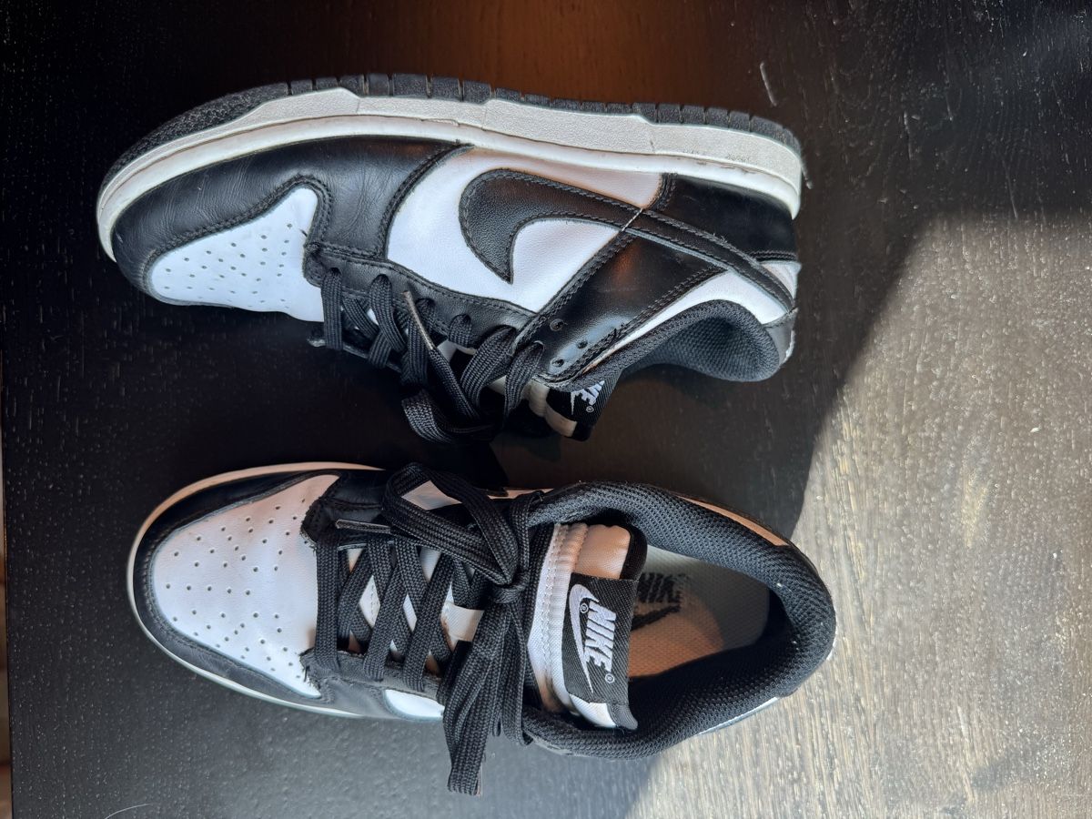 Nike Scarpe da donna: Nike Dunk Low Panda - Grösse 36.5 – Usato da Basel venduto da la_jr5