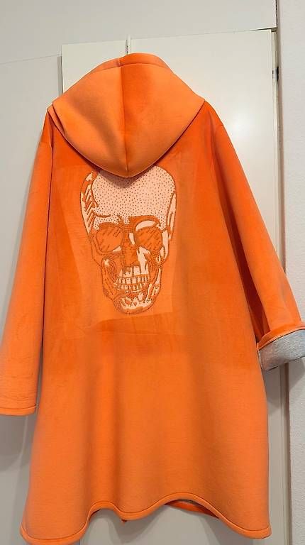 Mäntel: Mantel Orange Skull – Gebraucht aus Möhlin von Fusel7 2