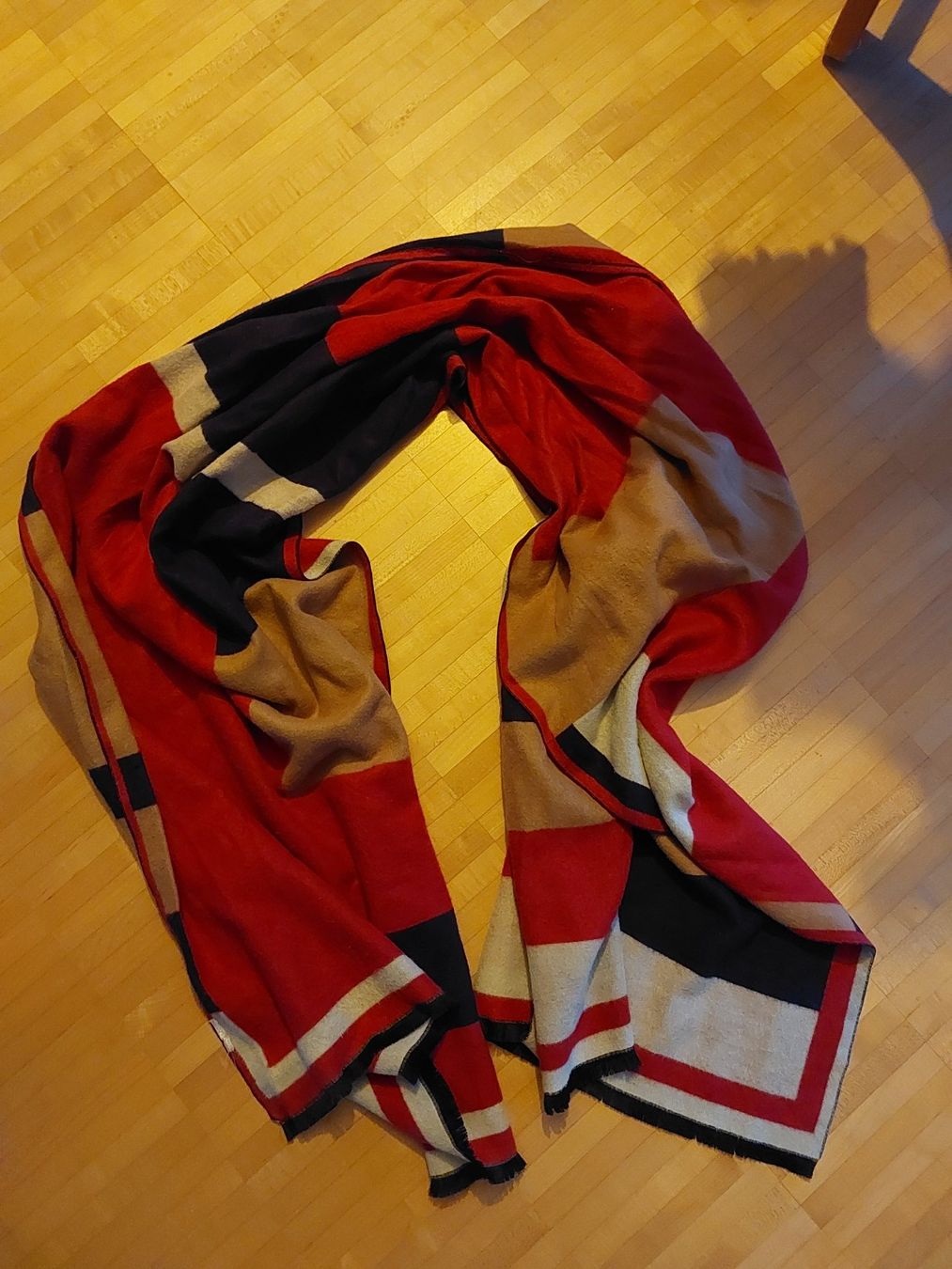 Foulard & Sciarpe: Cooles Schal – Usato da Zürich venduto da zuz_9qry