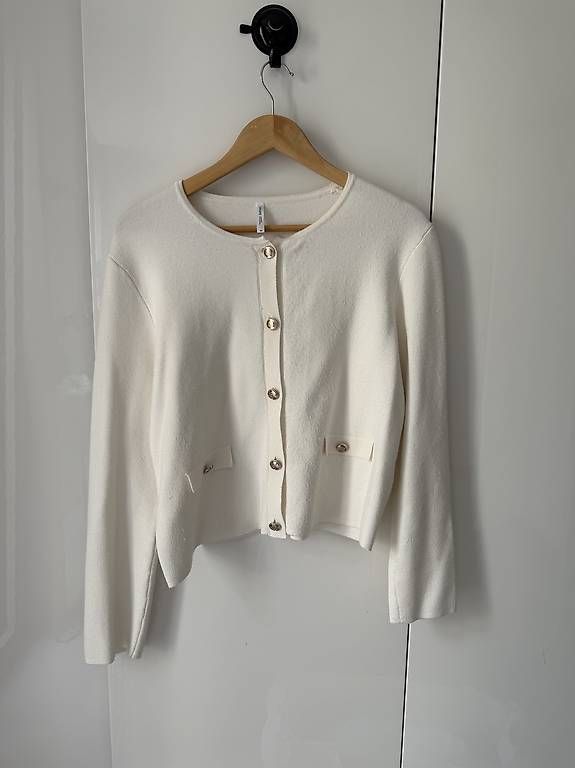 Jacken: Cardigan  – Gebraucht aus Frauenfeld von Jessy_kardakova