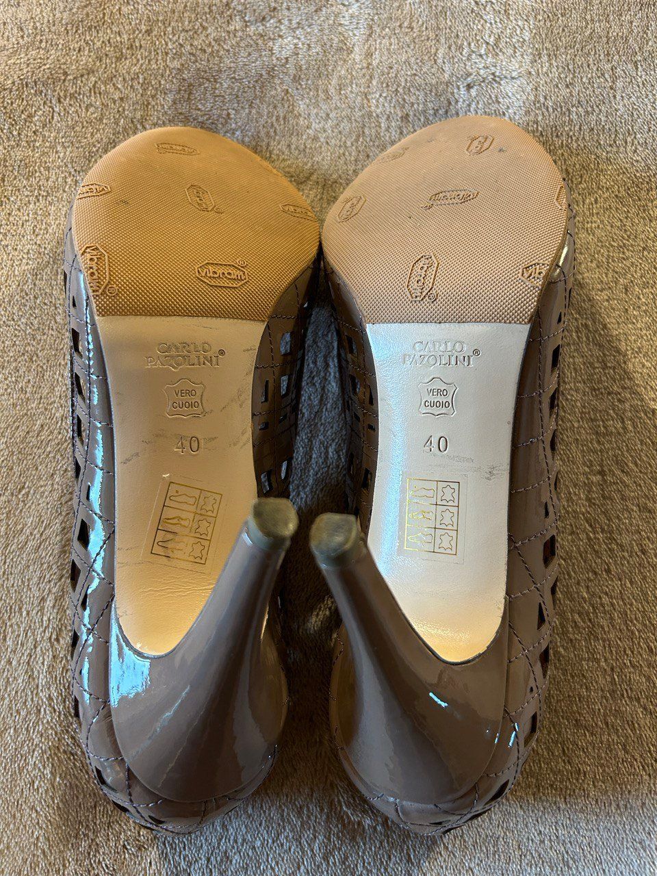 Scarpe da donna: Neuwertige Pumps_Echtleder_Gr.40 – Nuovo (secondo la descrizione) da Brugg AG venduto da IliaB 5