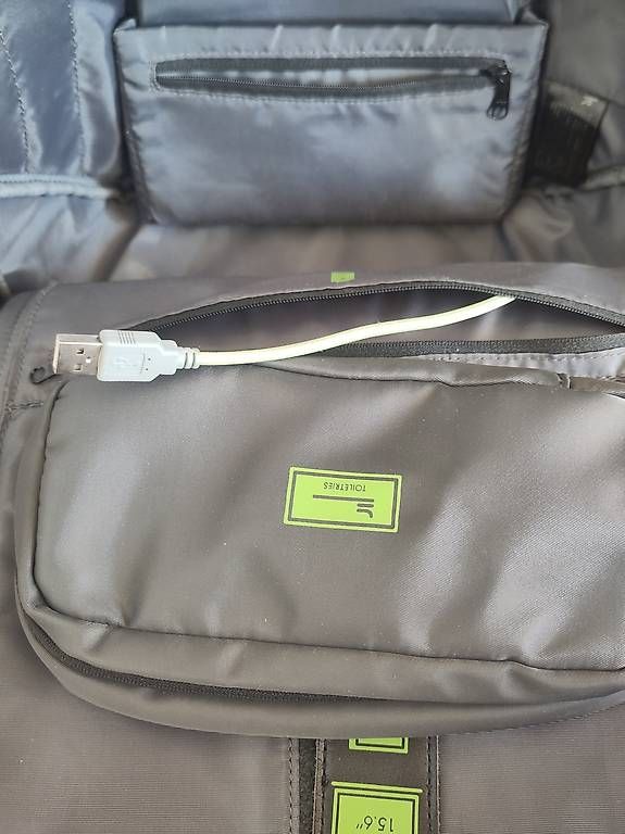 Zaini: Rucksack mit vielen Innentaschen – Nuovo (secondo la descrizione) da Zürich venduto da Hoernli123 2