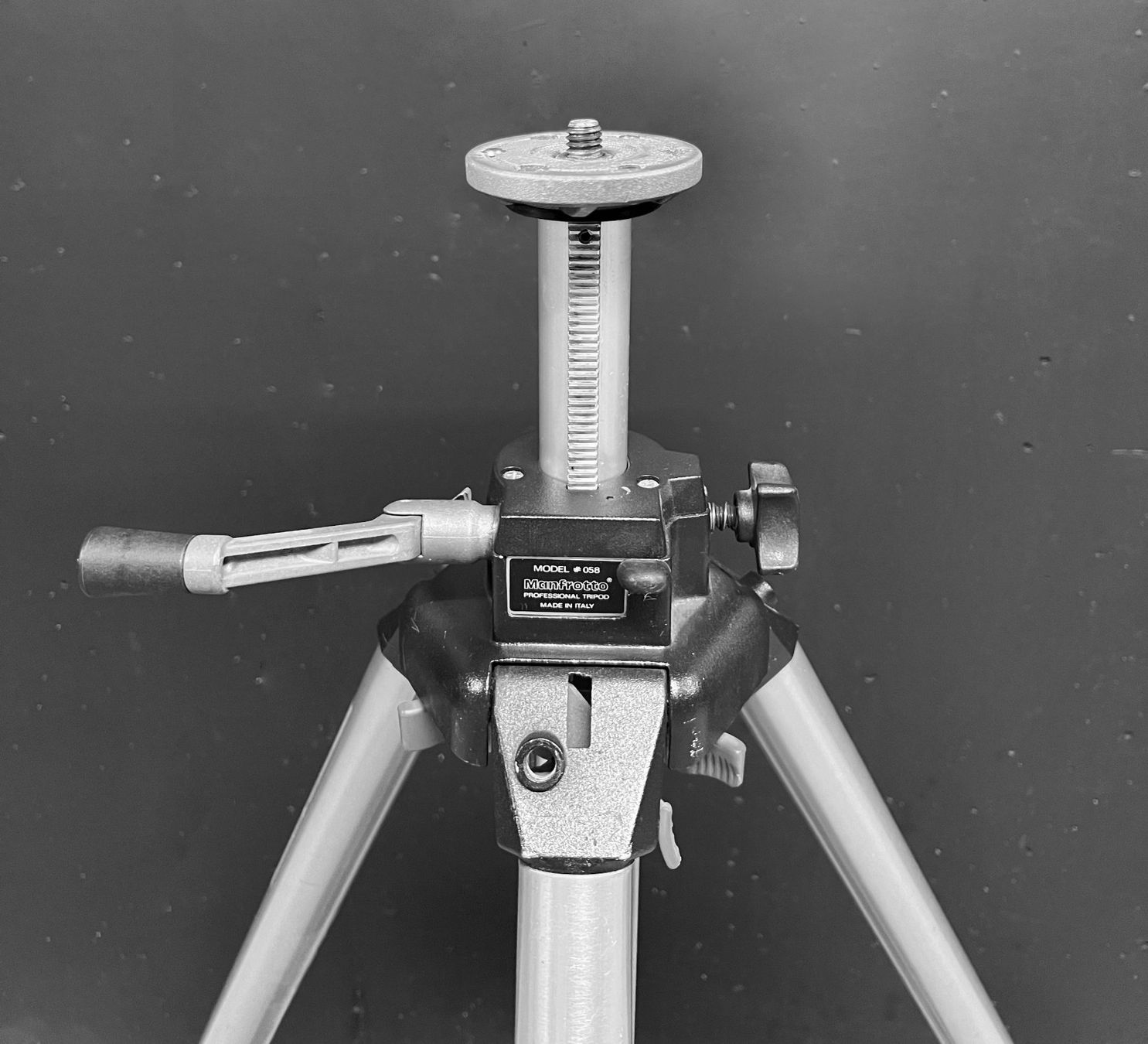 Manfrotto Stative & Stativköpfe: Manfrotto Stativ mit Ablagebeutel – Gebraucht aus Engelberg von TC55 2