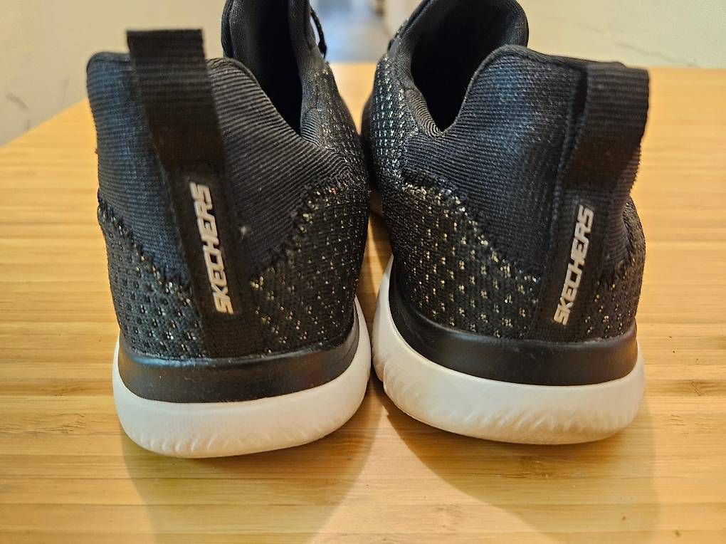 Chaussures femmes: Sneaker – D'occasion à Derendingen par SchweizerPrinz 1