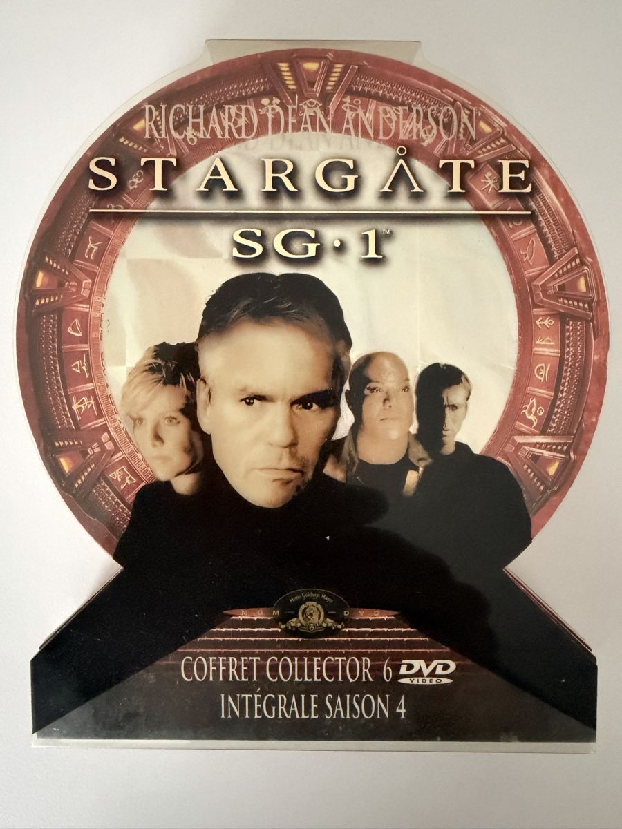 Tutti i DVDs: Stargate SG-1 - Saison 4 - Coffret Collector 6 – Usato da La Tour-de-Peilz venduto da xaejohn