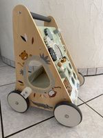 Lauflernwagen aus Holz mit Spielbrett / guter Zustand