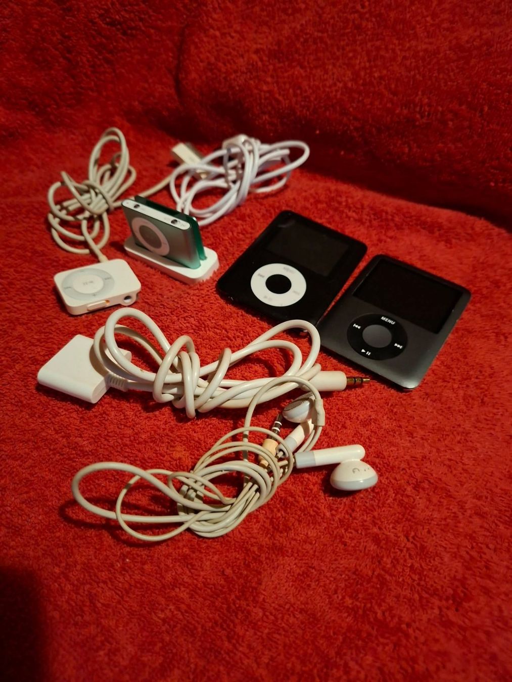 Apple Lettore multimediale portatile: Ein Haufen iPods – Usato da Wittenbach venduto da Nostalgie1965 1