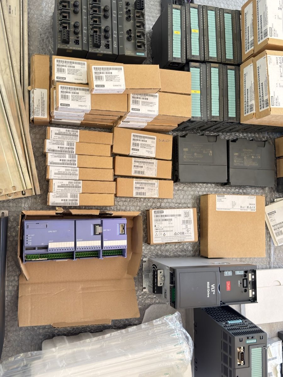 Siemens Componenti elettronici: Siemens Simatic SPS, Siemens FU, Danfoss FU, Selectron CPU – Usato da Dielsdorf venduto da ohmalesis 9