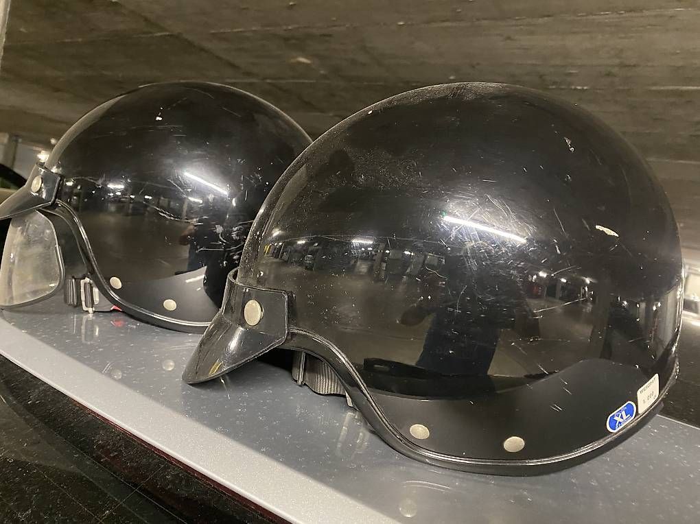 Caschi & visiere: Motorradhelme SHOEI – Usato da Thun venduto da Ucastra
