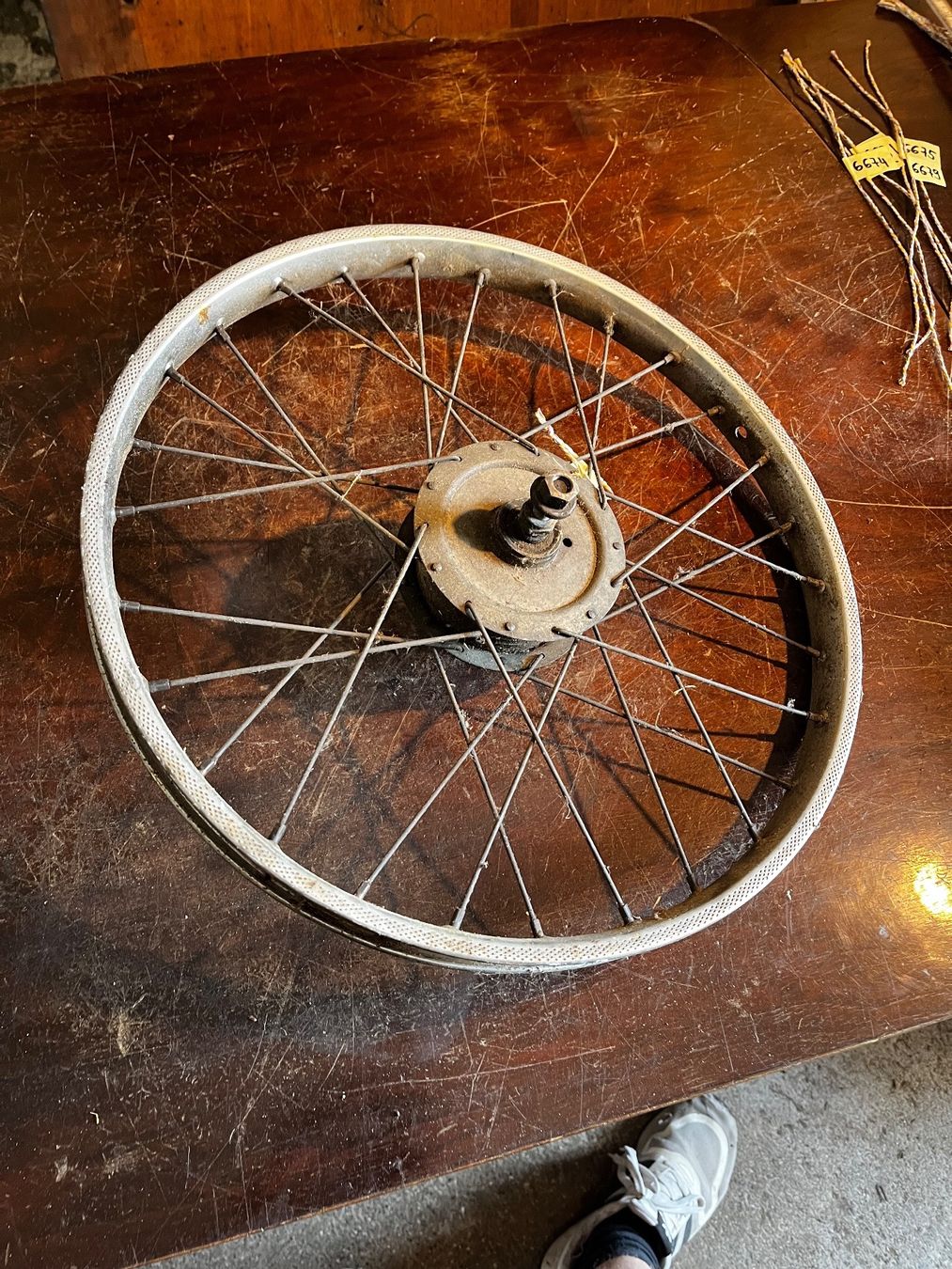 Sachs Parti ricambio per ciclomotori: Sachs Mofa Speichen Vorderrad – Usato da Fahrni b. Thun venduto da berger_tuning34 2