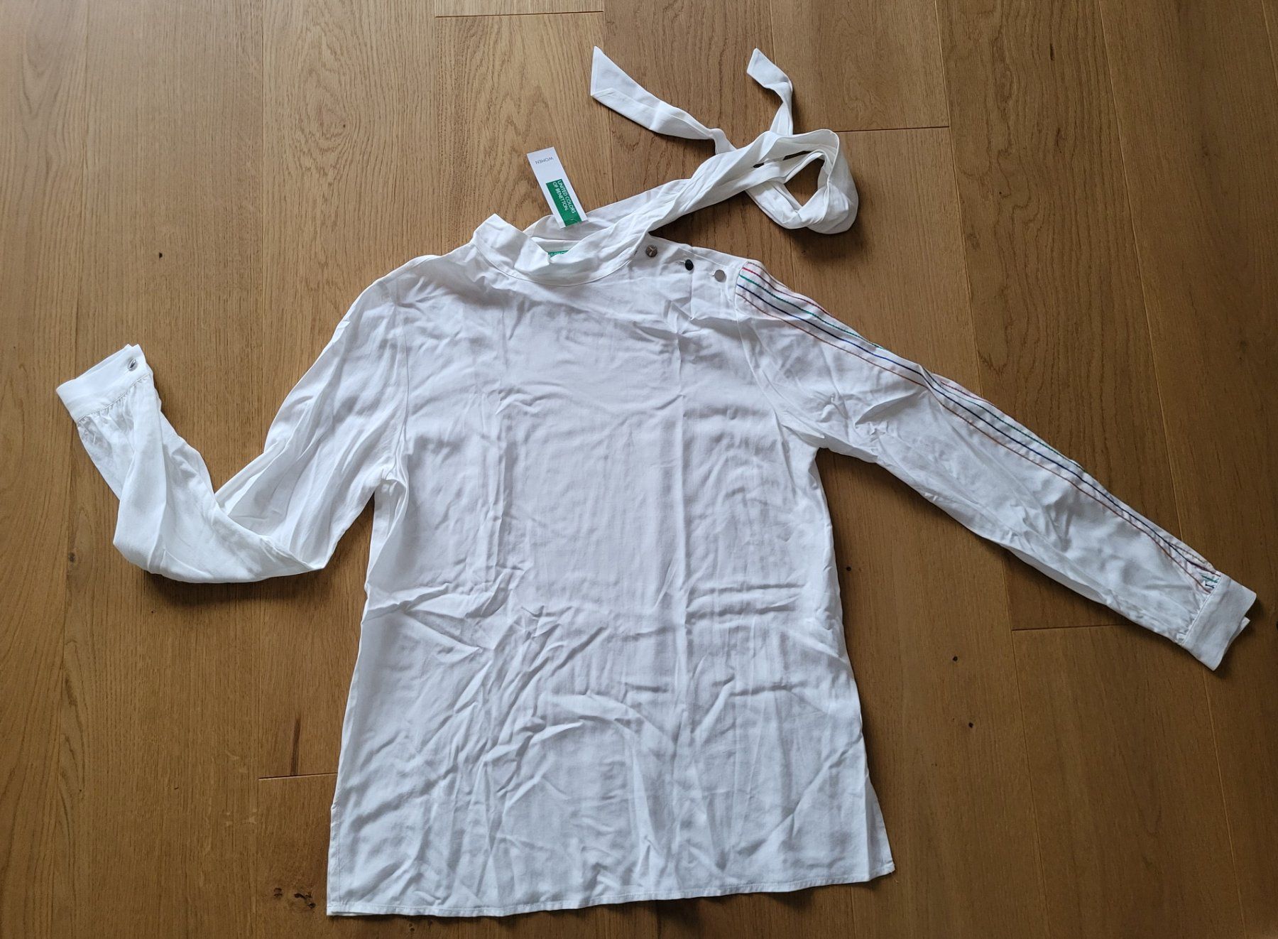 Benetton Camicette: Wunderschöne, lässige Bluse von "Benetton" Gr S NEU – Nuovo e nell'imballaggio originale da Richterswil venduto da Rem2011