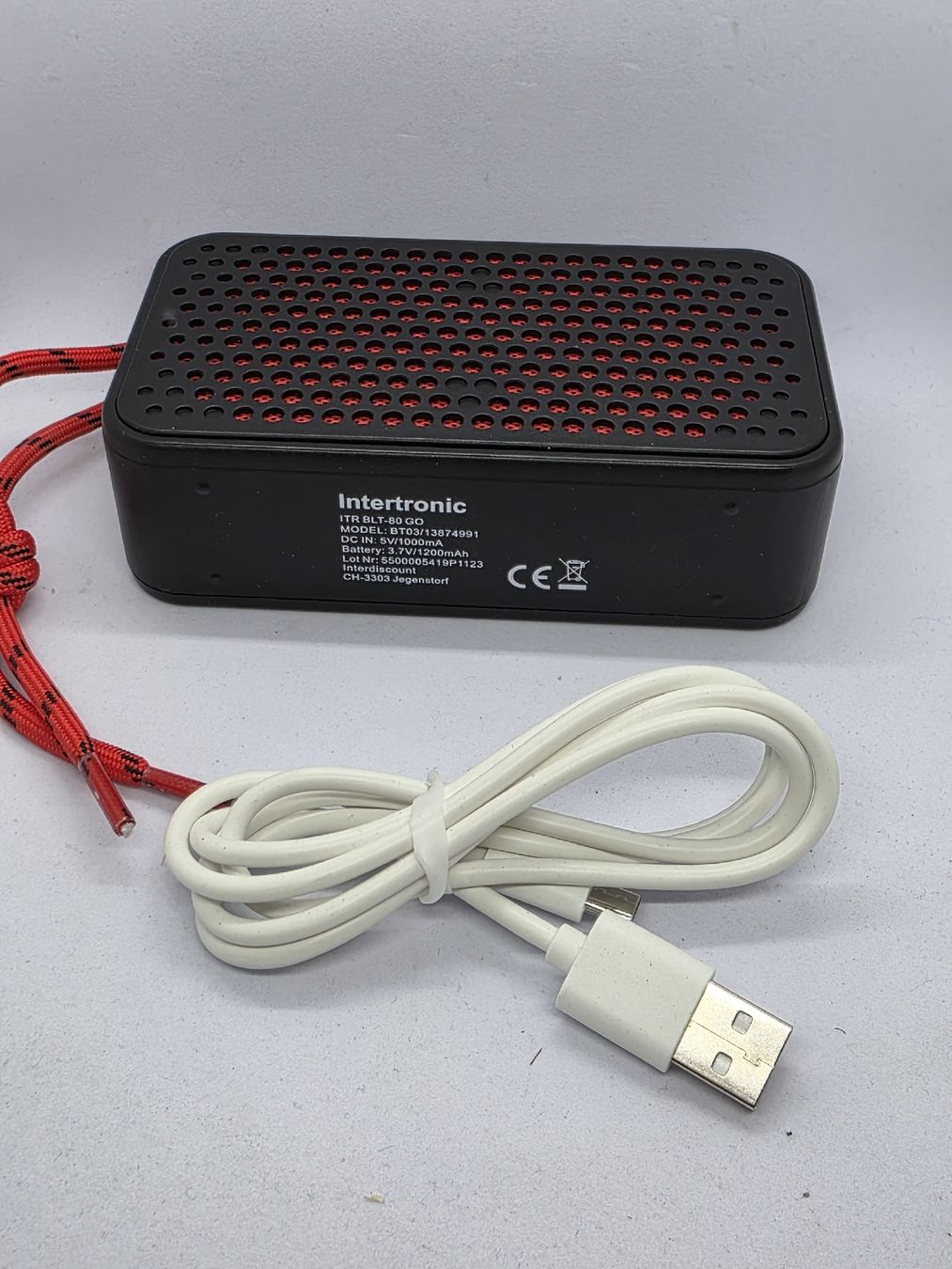 Haut-parleurs: Intertronic Bluetooth Lautsprecher + Powerbank – D'occasion à Basel par Joex02 2