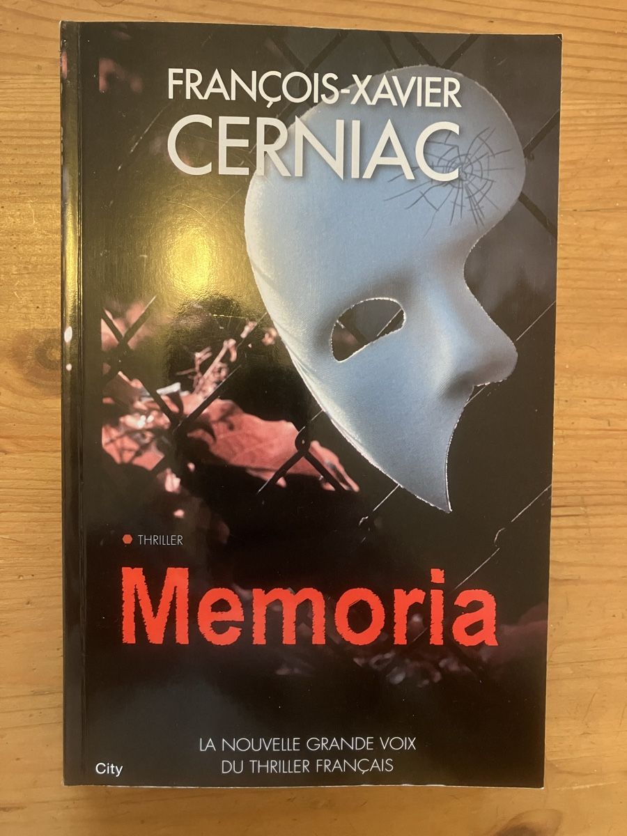 Livres: Memoria (Cerniac)  – D'occasion à Meyrin par Julien333