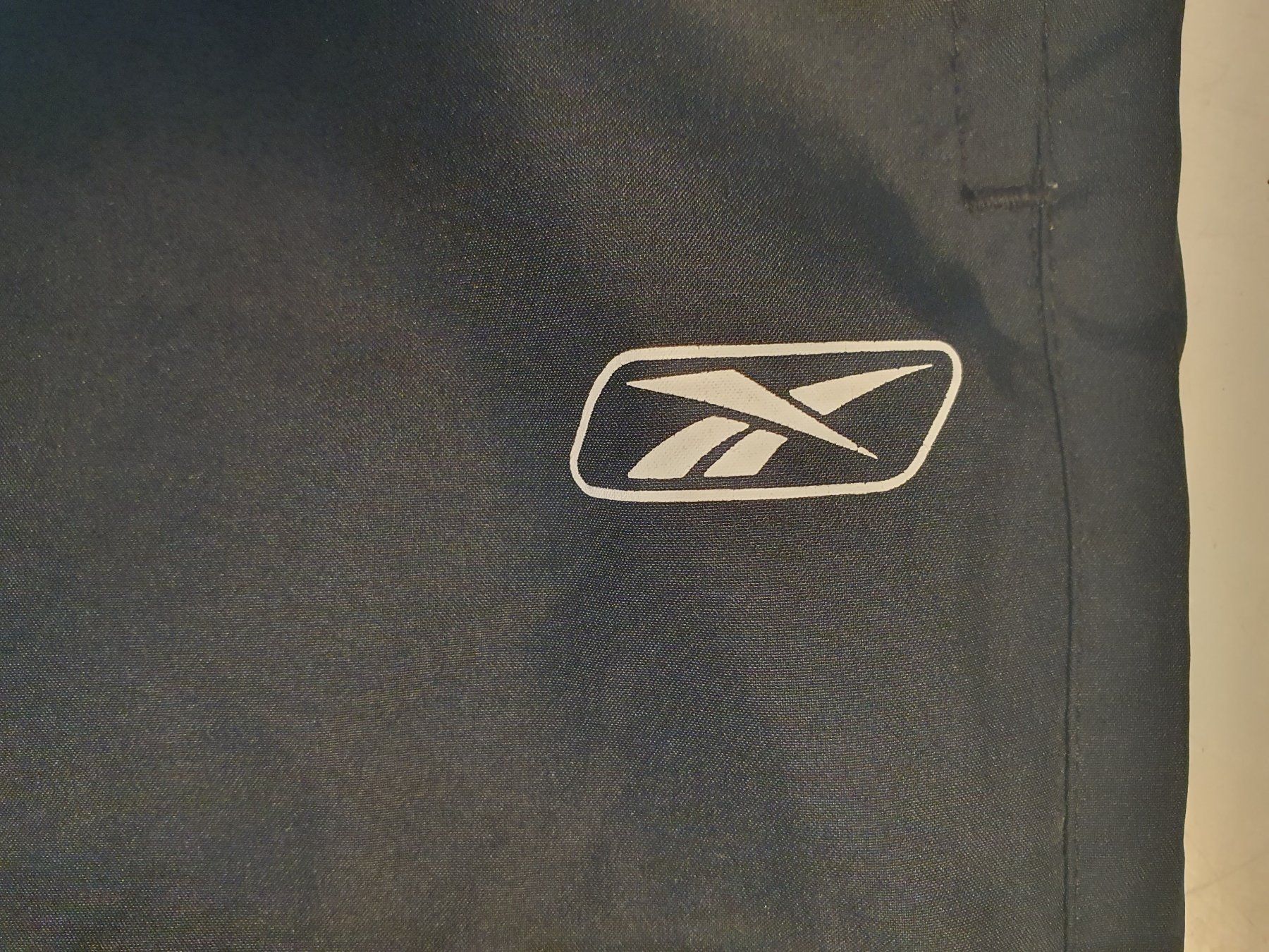 Reebok Hosen: Reebok Trainingshose blau grösse XL – Gebraucht aus Zürich von loosebone 7