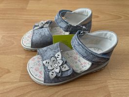 Primigi Sandalen Gr. 25 NEU