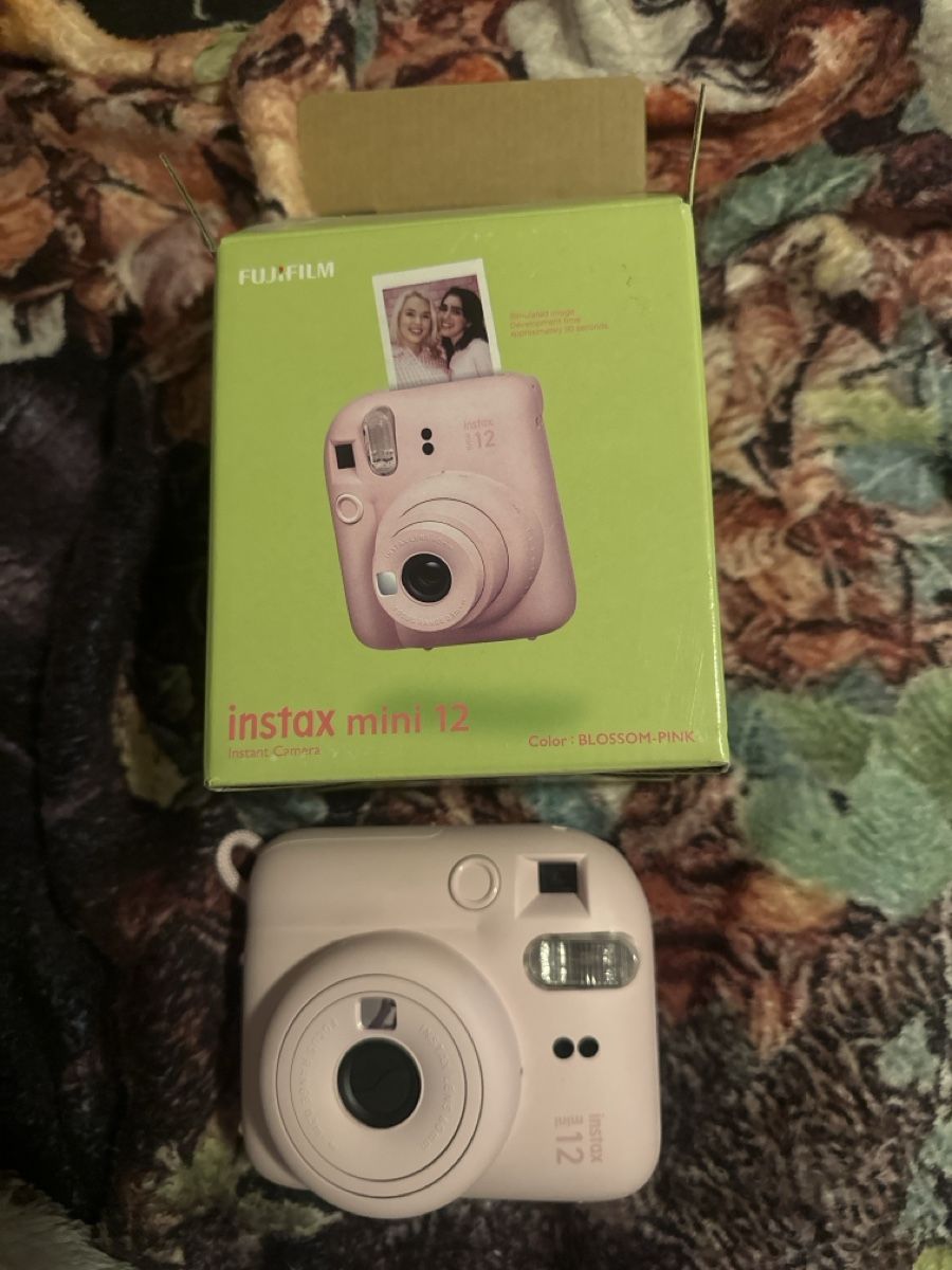 Fotocamera: Instax mini 12  – Nuovo (secondo la descrizione) da Langenbruck venduto da Sam_Kraft