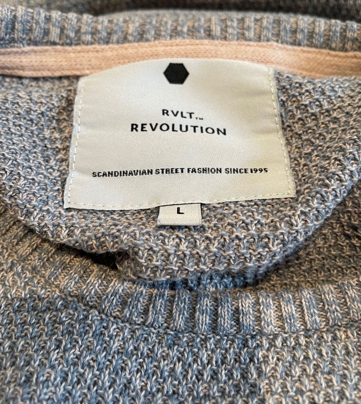 Maglioni & Felpe: Pullover, Grösse L – Usato da St. Gallen venduto da Cagliari2015 4