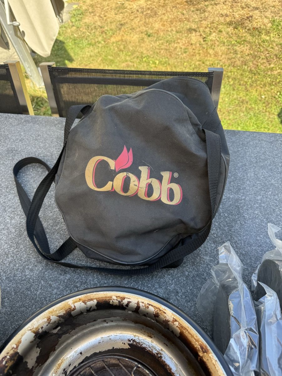 Griglie: Cobb Grill – Usato da Muttenz venduto da budoka66