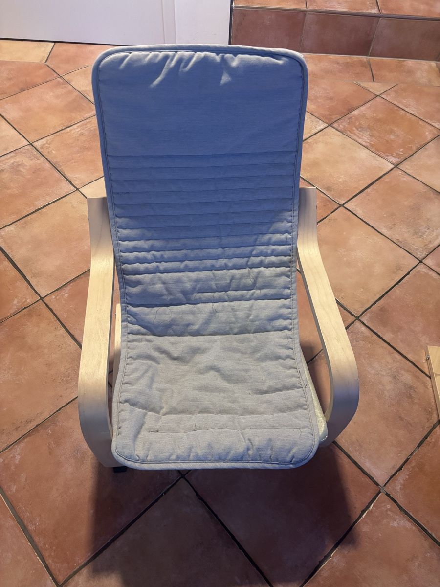 Ikea Poltrone: IKEA Poäng Kinder Sessel hellgrau Holzgestell – Usato da Bettwiesen venduto da sar_qy2b 1