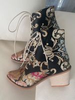 stilvolle und edle Stiefeletten mit Stickerei, 39