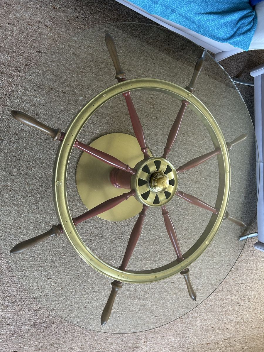 Tavoli: Couchtisch Schiffsrad, Vintage, Glasplatte, Messing – Usato da Veltheim AG venduto da Born73tanzen 3