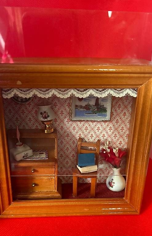 Case e mobili per bambole: Maisons de poupées et miniatures en bois Reutter – Usato da Versoix venduto da jen_k2qv 1
