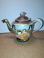 Asiatische Teekanne, Vintage Sammlerstück, Handbemalt