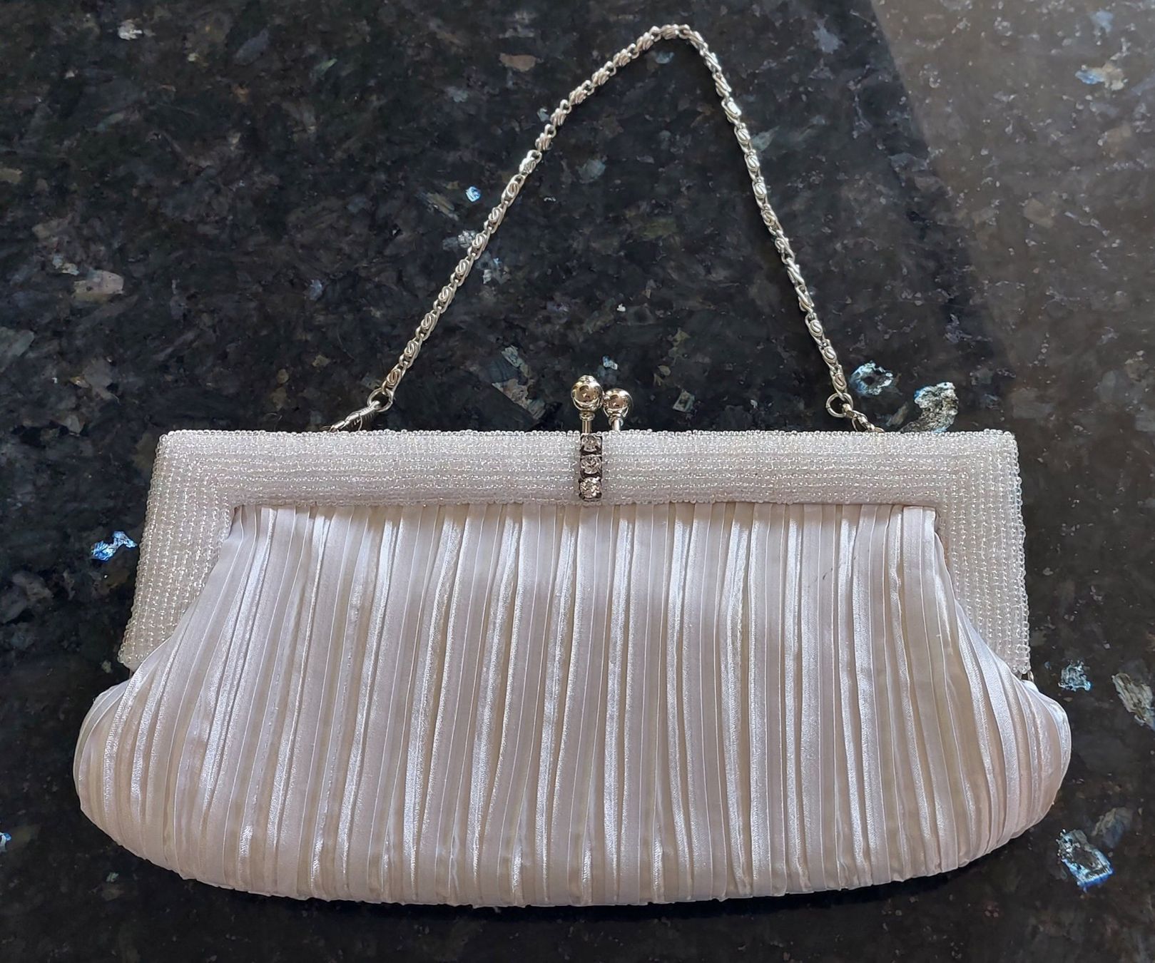 Borse da donna: Wunderschöne  Damen Clutch /Wedding bag – Nuovo (secondo la descrizione) da Herbetswil venduto da Lipasto 1