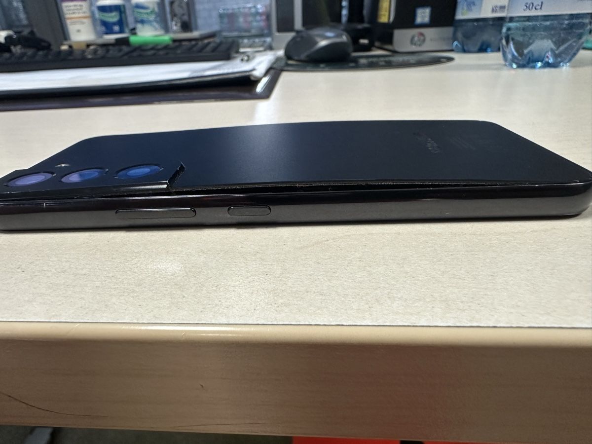 Samsung Handys / Smartphones: Samsung Glaaxy S22 128GB – Gebraucht aus Tamins von M.assaker 2