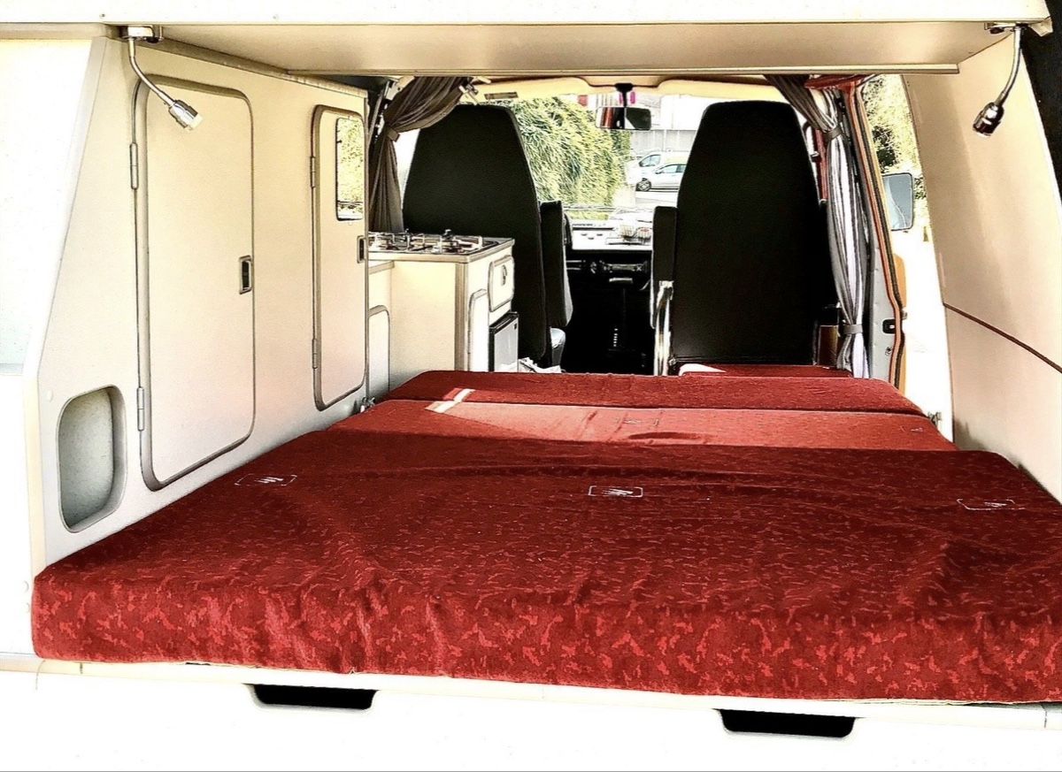 VW Veicoli da campeggio: VW Typ 2 T3 Camper ab MFK – Usato da Dorf venduto da Luuha 4