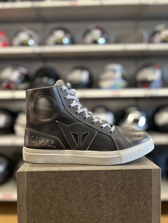 DAINESE Schuhe Street Rocker (Neu und originalverpackt) in Schellenberg ...