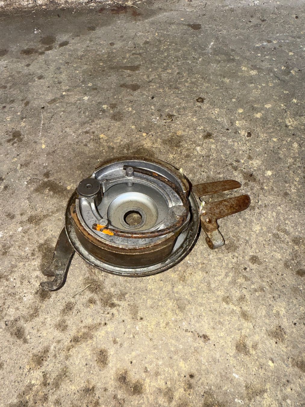 Sachs Parti ricambio per ciclomotori: Sachs Mofa Bremsankerplatte – Usato da Fahrni b. Thun venduto da berger_tuning34 2
