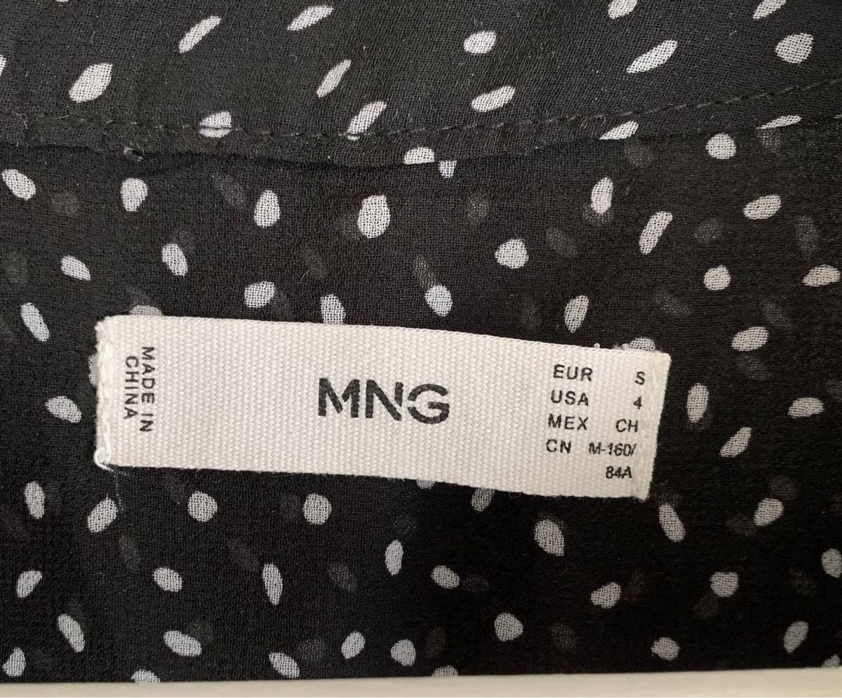 Mango Chemisiers: schwarze Mango Bluse mit Punkten – Neuf (Voir description) à Männedorf par giu_wm6d 2