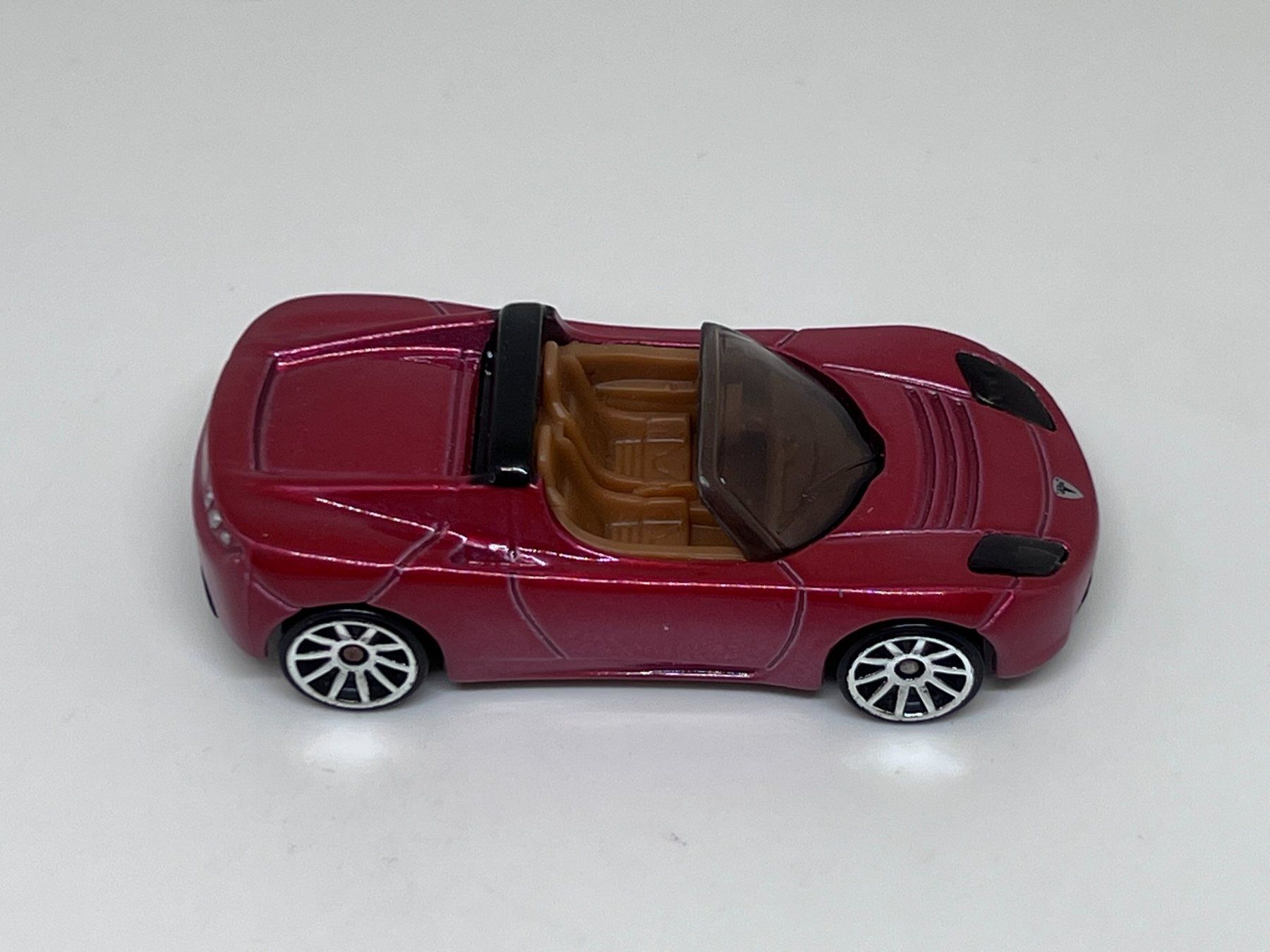 Hot Wheels Modellini d'auto: Hot Wheels 2008 Tesla Roadster #70 – Usato da Wildegg venduto da LaaBoutique 1