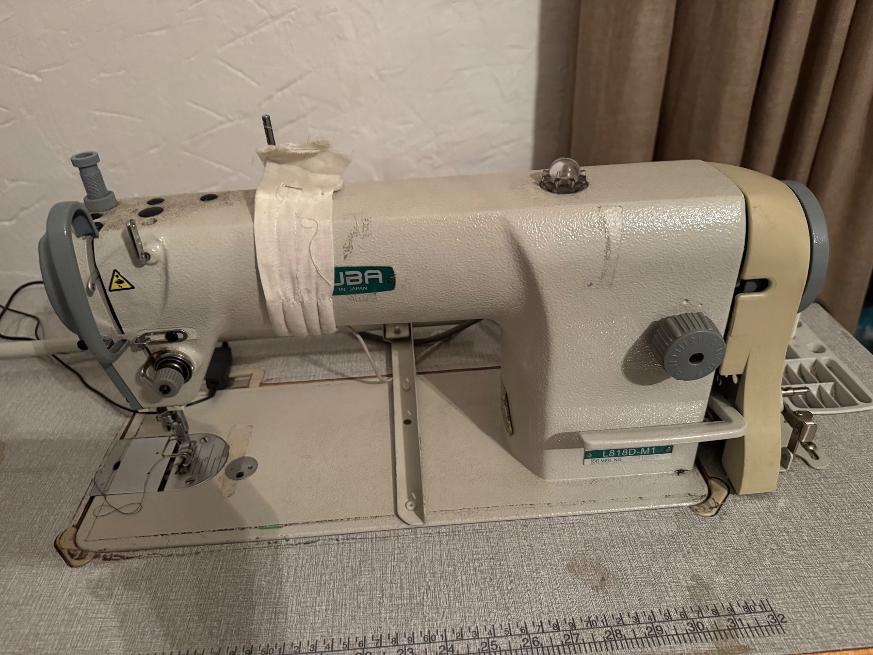 Macchine da cucire: Machine à coudre industrielle – Usato da Perroy venduto da lul_68fh 6