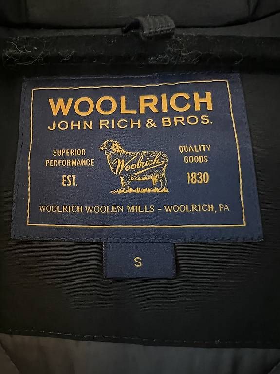 Jacken: Woolrich Daunenparka, Winterjacke Luxusjacke – Gebraucht aus Zürich von leo_zx2x 2