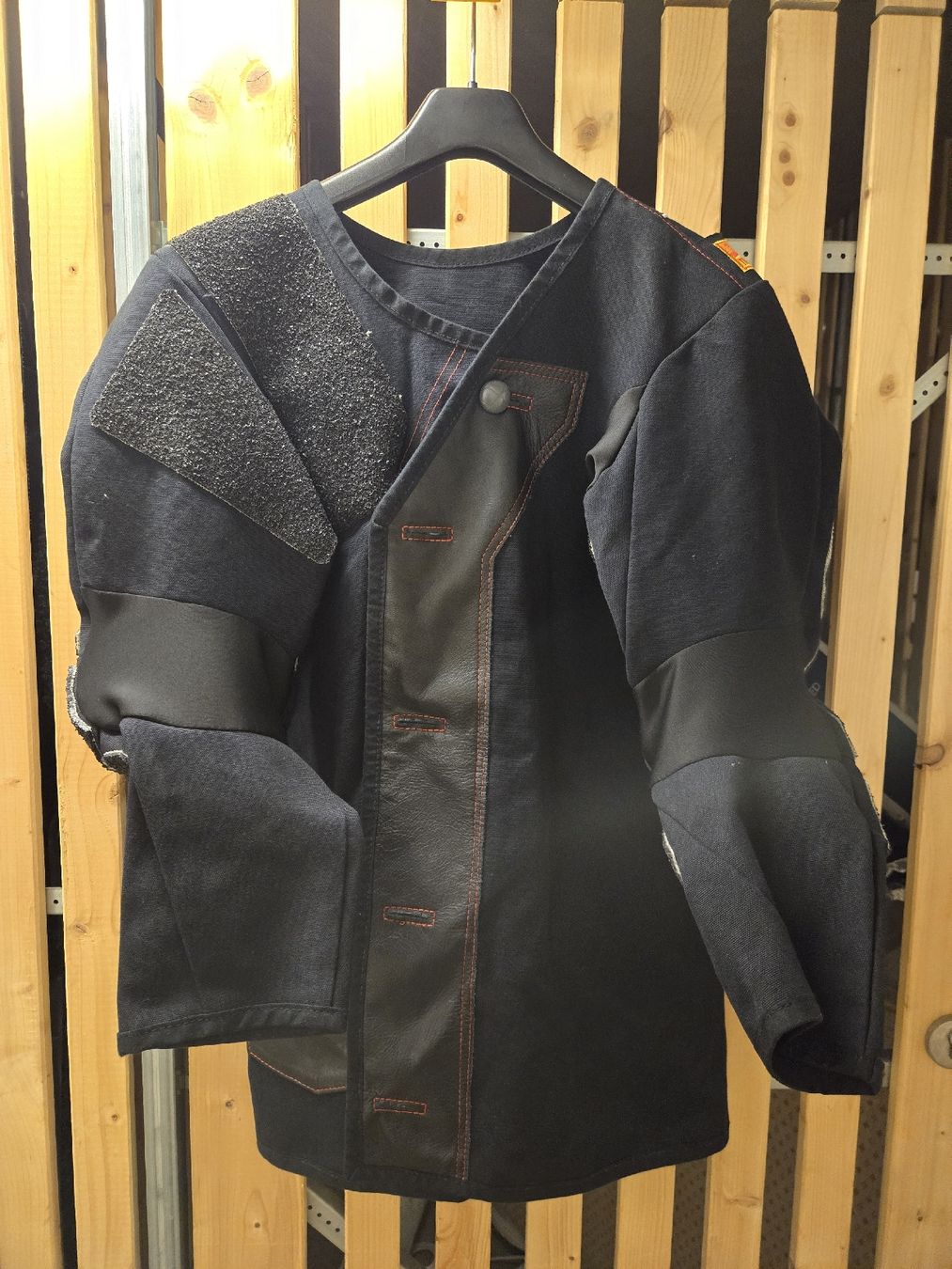 Giacche: Veste de tir – Nuovo (secondo la descrizione) da Yverdon-les-Bains venduto da cacap 1