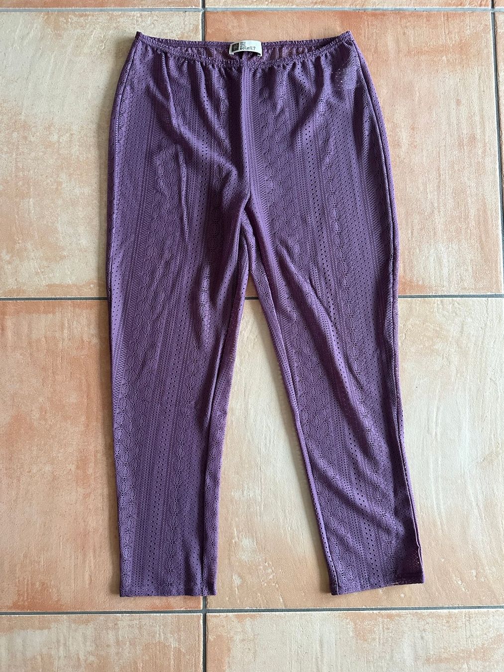 Lotti di vestiti: Ensemble 3 pièces NEUF – Nuovo (secondo la descrizione) da La Chaux-de-Fonds venduto da brutus586 3