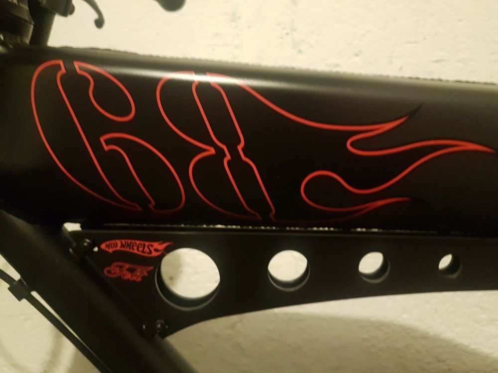 felt hot wheels 68 *+* Kaufen auf Ricardo