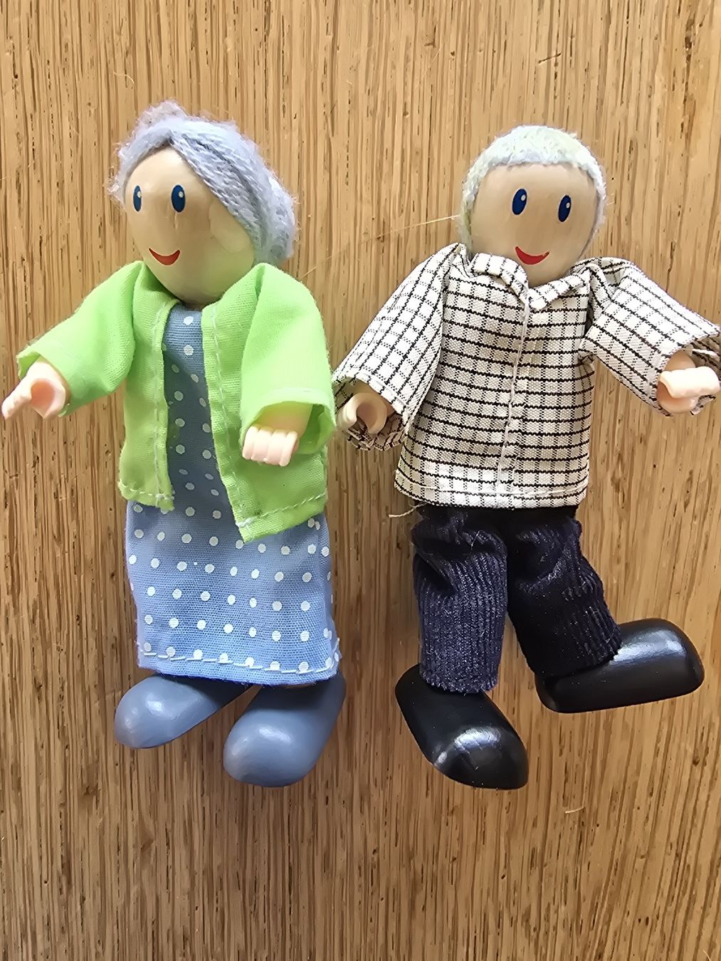 Case e mobili per bambole: Puppenstuben Figuren – Usato da Hedingen venduto da mickway