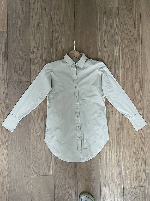 Hugo Boss Camicette: HUGO BOSS Damenhemd beige M – Usato da Thalwil venduto da Suleigl 3