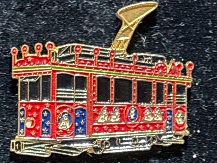 Placchette & Badge: San Francisco Strassenbahn Pin, rot-goldig, – Usato da Matzingen venduto da Old-Shop